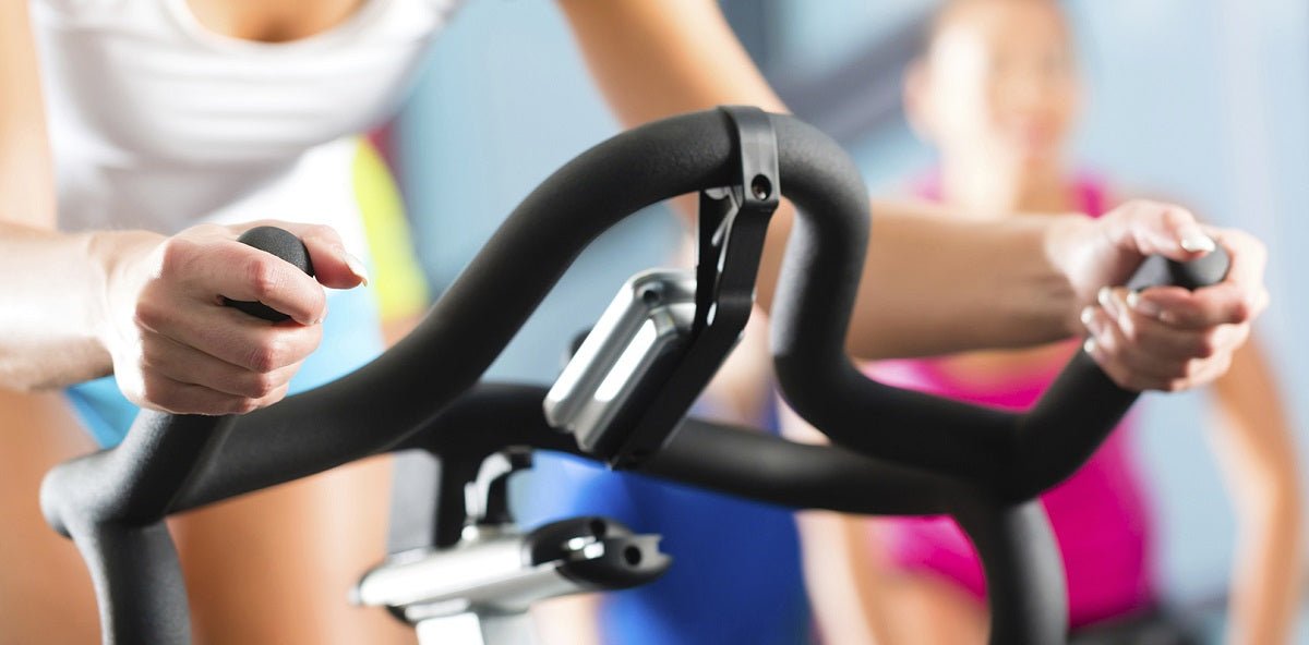 ¿Es lo mismo una bicicleta estática que una de spinning? - Fitness Tech